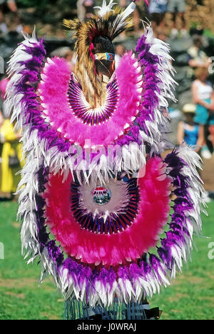 American Indian dancing a Pow Wow negli Stati Uniti. Foto Stock