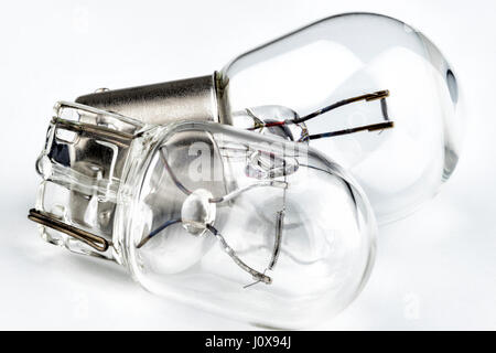 Auto nuove lampade su uno sfondo luminoso Foto Stock