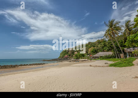 Il bambù Bay Beach in Koh Lanta Yai, Provincia di Krabi, Thailandia, Sud-est asiatico Foto Stock