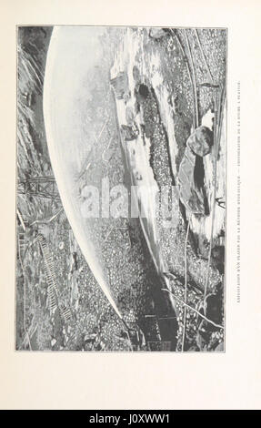 Questo libro descrive il viaggio alle miniere d'oro di Klondike, dal lago Bennett a Dawson City, durante la corsa all'oro di Klondike, documentando le difficoltà e le scoperte fatte durante la spedizione. Foto Stock