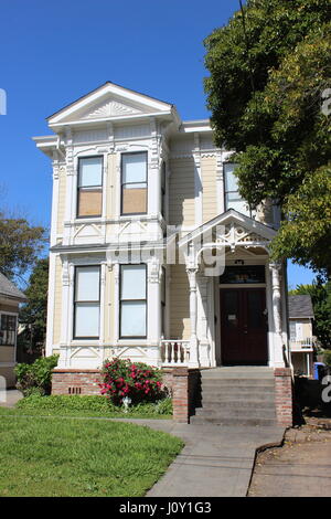 Il cap. George Pinkham House, Eastlake o stick-style casa costruita nel 1885 in Napa California Foto Stock