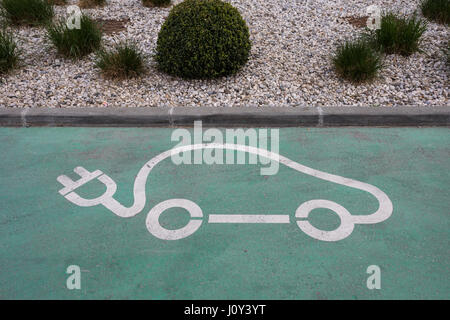 Auto elettrica spazio di carica Foto Stock