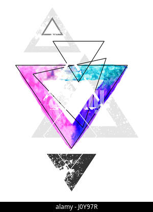 Composizione di forme geometriche con un triangolo dipinto con colori luminosi acquerelli di vernice su uno sfondo bianco. Disegno ad acquerello. Lo stile di tatuaggio. Foto Stock
