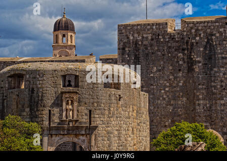 Dalmazia Croazia Dubrovnik vista città vecchia porta Pile Foto Stock