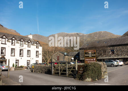 Pilastro dal Wasdale Wasdale Head Inn nel Lake District inglese Foto Stock