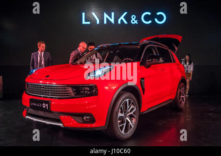 Shanghai, Cina. 16 Aprile, 2017. LYNK & CO 01 produzione di auto in Cina il lancio del marchio in Shanghai Foto Stock