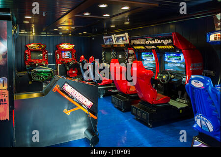 Sala giochi su Stena Line traghetto per auto M/V Oscar Wilde Foto Stock