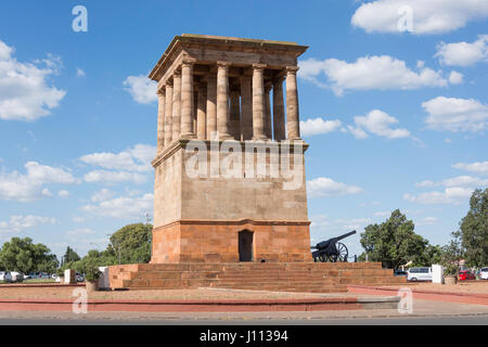 La pace e la giustizia Memorial, Greenpoint Comunità Square, Greenpoint Kimberley, nel nord della provincia del Capo, Repubblica del Sud Africa Foto Stock