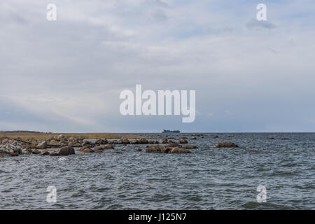 Il mar Baltico e la nave da carico Foto Stock