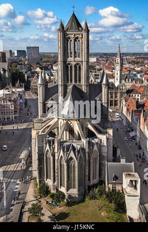 La Chiesa di San Nicola visto da un Campanile Ghent, Belgio. Foto Stock