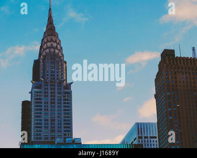 NEW YORK CITY, NY - 03 dicembre, 2016: il Chrysler Building (Manhattan, New York) al tramonto Foto Stock