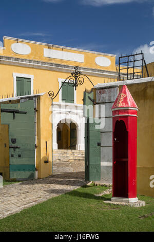 Porta di ingresso a Fort Christiansvaern a Christiansted lungo la costa nord di St Croix, Isole Vergini americane, West Indies Foto Stock