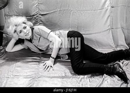 Debbie Harry dei Blondie fotografato in Philadelphia mentre su un press tour per promuovere l'album di linee parallele, 1978. © mpi09 / MediaPunch Foto Stock
