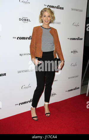 West Hollywood, CA, Stati Uniti d'America. 27 gennaio, 2017. LOS ANGELES - Jan 27: Jenna Elfman al ''Il comico " Los Angeles Premiere al Pacific Design Center il 27 gennaio 2017 in West Hollywood, CA. Credito: Hpa/via filo di ZUMA ZUMA/filo/Alamy Live News Foto Stock