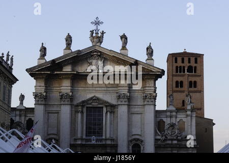 L'Italia, Mantova, Mantova, Piazza Sordello, il Palazzo Castiglioni Foto Stock