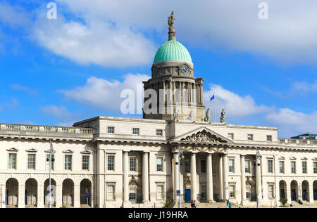 Architettura neo-classica di Custom House edificio, città di Dublino in Irlanda, Repubblica Irlandese Foto Stock