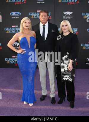 Hollywood, CA. Xix Apr, 2017. Ann Taylor Hasselhoff, David Hasselhoff, Hayley Hasselhoff, a Premiere di Disney e meraviglia che "guardiani della galassia Vol. 2' al Dolby Theater In California il 19 aprile 2017. Credito: Fs/media/punzone Alamy Live News Foto Stock