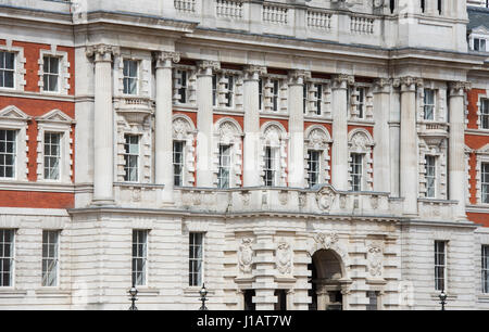 L'Ammiragliato estensione, la Sfilata delle Guardie a Cavallo . Whitehall, Londra. Inghilterra Foto Stock