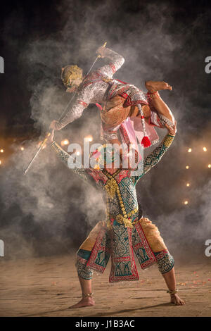 Khon thai performing art di ramayana storia ballare il meglio della Thailandia Hanuman e thos sa kon Foto Stock