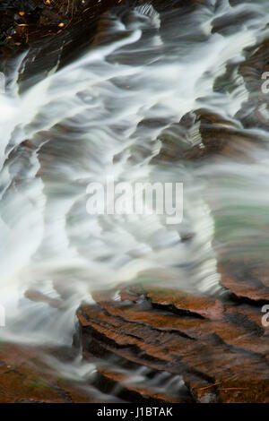 Le cascate Inferiori, Amnicon Falls State Park, Wisconsin Foto Stock