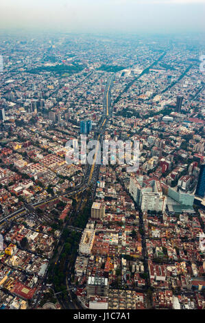 Vista aerea del paesaggio urbano, Città del Messico, Distrito Federal, Messico Foto Stock