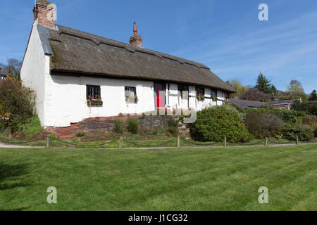 Villaggio di Burton, Inghilterra. Il pittoresco villaggio di Burton sulla penisola di Wirral. Foto Stock