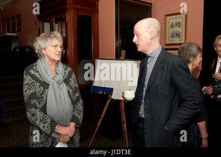 Germaine Greer e Harry Mount all'Oldie of the Year Awards 2017 Foto Stock