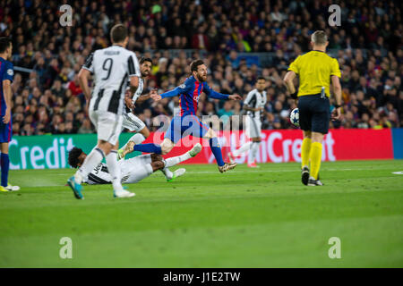 Leo Messi durante la UEFA Champions League quarti di finale della seconda gamba match tra FC Barcelona e la Juventus al Camp Nou Stadium il 19 aprile 2017 a Barcellona, Spagna. Foto: Cronos/Urbanandsport Foto Stock