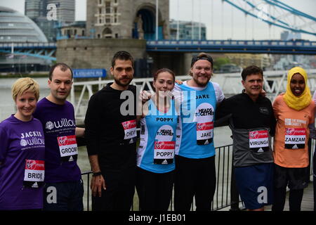 Tower Hotel, Londra, Regno Unito. Xxi Aprile 2017. Guide speciali photocall al di fuori del Tower Hotel. Credito: Malcolm Park/Alamy Live News. Foto Stock