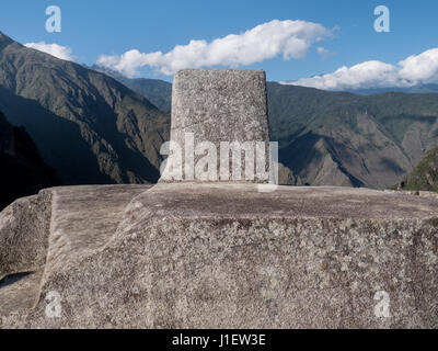 Il Machu Picchu, orologio solare denominato Intihuatana Foto Stock