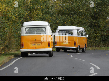 Nuovo costruito brasiliano raffreddato ad acqua VW camper van con un originale 1975 baia finestra dalla Germania Foto Stock