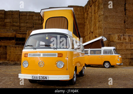 Nuovo costruito brasiliano raffreddato ad acqua VW camper van con un originale 1975 baia finestra dalla Germania Foto Stock