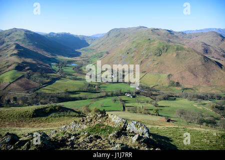 Vista da Hallin cadde sul bordo di Ullswater, Lake District, Inghilterra Foto Stock