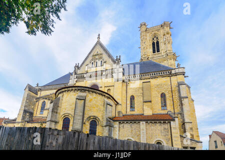 Il Duomo (Cattedrale di Saint-Cyr-et-Sainte-Julitte), a Nevers, Borgogna, Francia Foto Stock