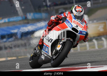 Austin, Texas, Stati Uniti d'America. 22 apr, 2017. Jorge Lorenzo della Spagna e il Team Ducati in azione durante la MotoGp Red Bull U.S. Grand Prix di Le Americhe - prove libere sul circuito delle Americhe il 21 aprile 2017 ad Austin, Texas. Credito: marco iorio/Alamy Live News Foto Stock