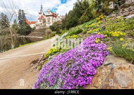 Pruhonice Castello con un grande parco si trova nei pressi di Praga Repubblica Ceca, Europa Foto Stock