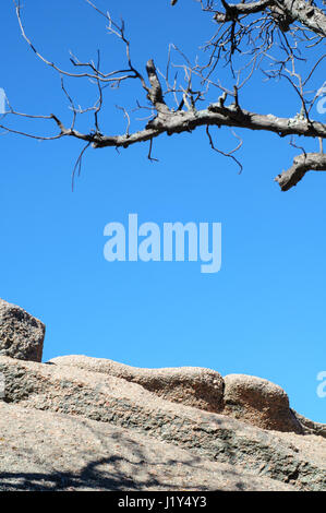 Di granito rosso di roccia incantata vicino l'Altopiano di Edwards in Texas Hill Country Foto Stock