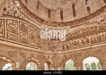 Kusum sarovar antico tempio abbandonato in India UP Foto Stock