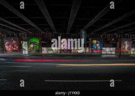 Arte di strada da sorrisetto sul Broomielaw in Glasgow. Foto Stock