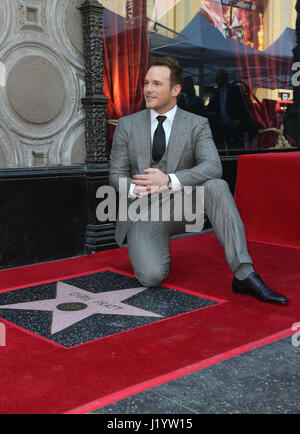 Hollywood, CA, Stati Uniti d'America. Xxi Aprile, 2017. 21 Aprile 2017 - Hollywood, California - Chris Pratt. Chris Pratt onorato con la stella sulla Hollywood Walk of Fame. Photo credit: AdMedia Credito: AdMedia/ZUMA filo/Alamy Live News Foto Stock