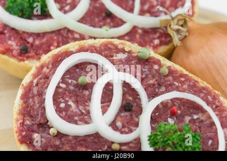 Il rullo con la carne macinata di maiale Foto Stock