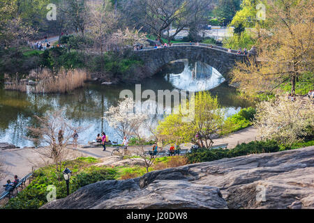 Molla in New York Central Park, Gapstow Bridge Foto Stock