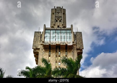 L'Ambasciata della Russia a l'Avana, Cuba (architetto Aleksandr Rochegov) è un suggestivo edificio costruttivista in Miramar distretto della città. Alcune l Foto Stock