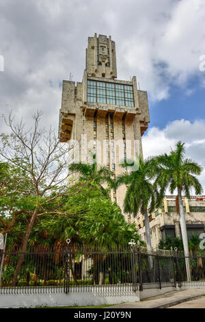 L'Ambasciata della Russia a l'Avana, Cuba (architetto Aleksandr Rochegov) è un suggestivo edificio costruttivista in Miramar distretto della città. Alcune l Foto Stock