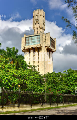 L'Ambasciata della Russia a l'Avana, Cuba (architetto Aleksandr Rochegov) è un suggestivo edificio costruttivista in Miramar distretto della città. Alcune l Foto Stock