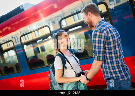Matura in amore incontro nuovamente dopo separazione lunga Foto Stock