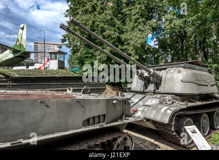 ZSU sovietica-57-2, semoventi anti-aerei pistola con due 57 mm auto-cannoni, uno della mostra presso il Museo dell'Esercito Polacco - Varsavia, Polonia Foto Stock