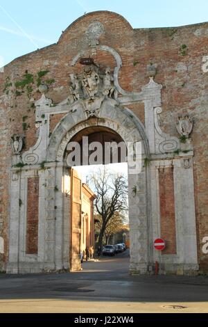 Porta Camollia a Siena, Italia Foto Stock