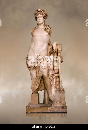 Secondo romana secolo statua di Apollo scavato dal teatro di Cartagine. Il Bardo Museo Nazionale, Tunisi, Tunisia. Inv n. C939 Foto Stock