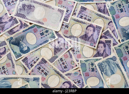 5000 e 1000 Yen giapponese di banconote. Foto Stock